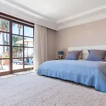 Villa Escuela With Private Pool